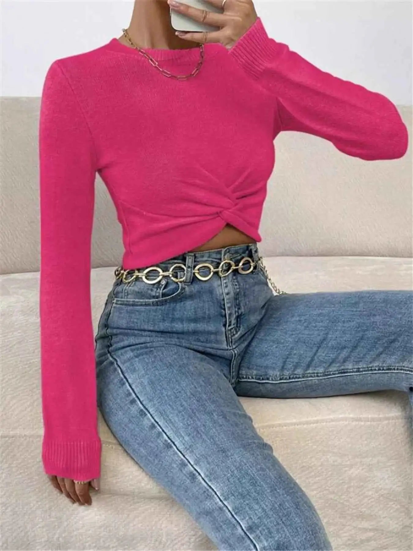 Twisted Front Cropped Knit Top for Stylish and Comfortable Wear