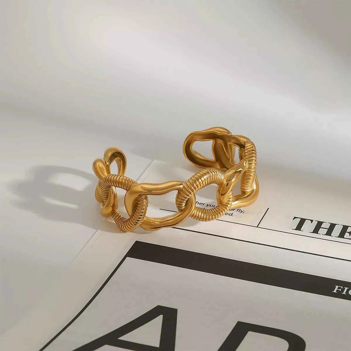 18K Gold-Plated Bracelet - Chain Link Open Design