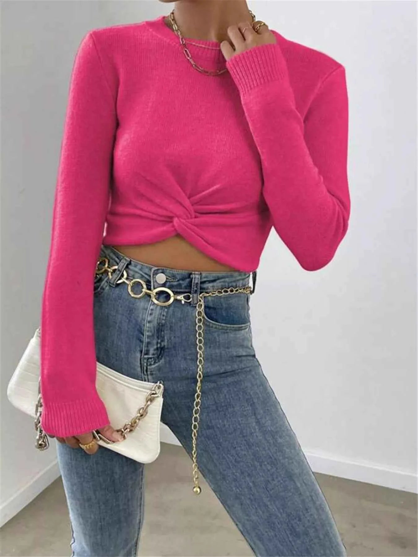 Twisted Front Cropped Knit Top for Stylish and Comfortable Wear