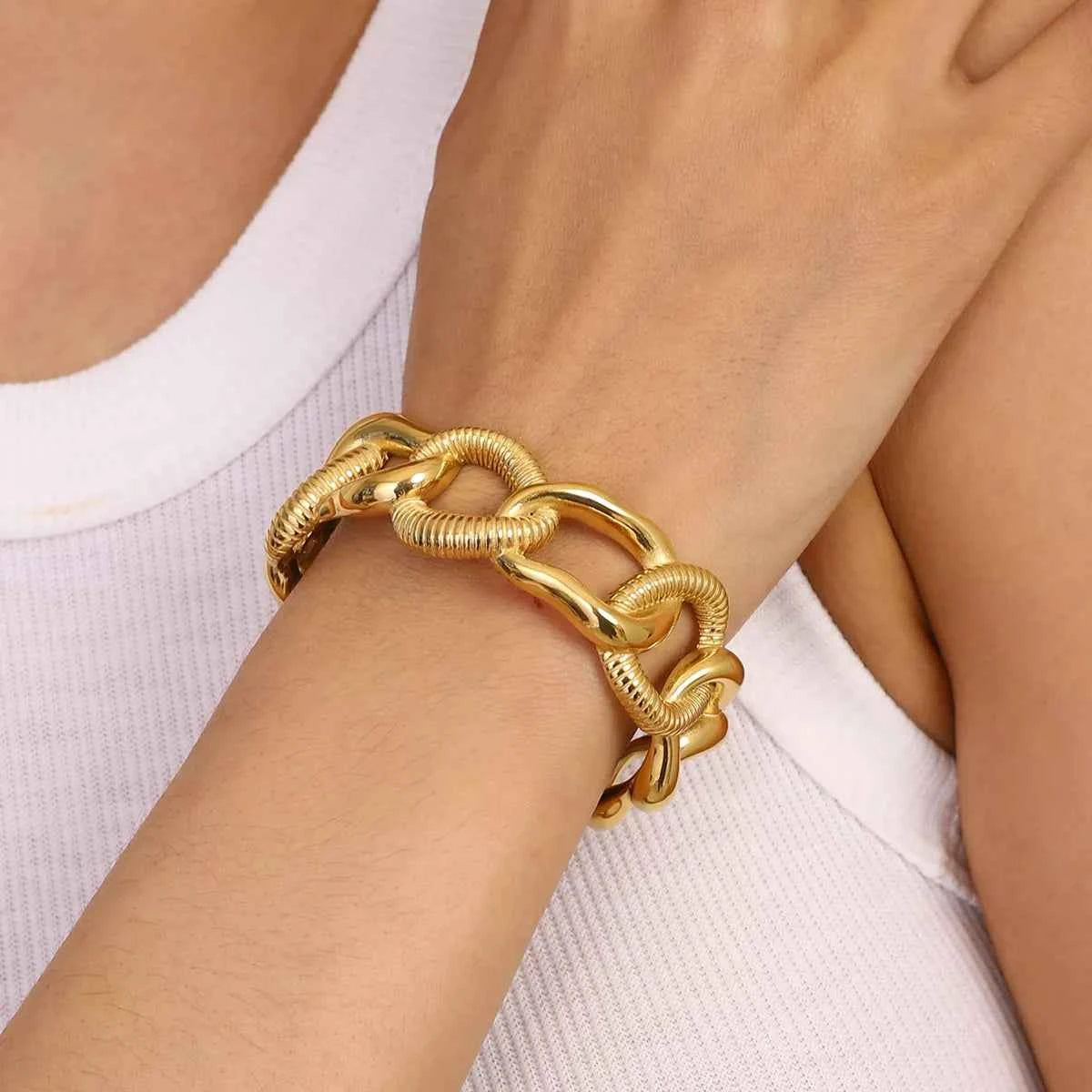 18K Gold-Plated Bracelet - Chain Link Open Design